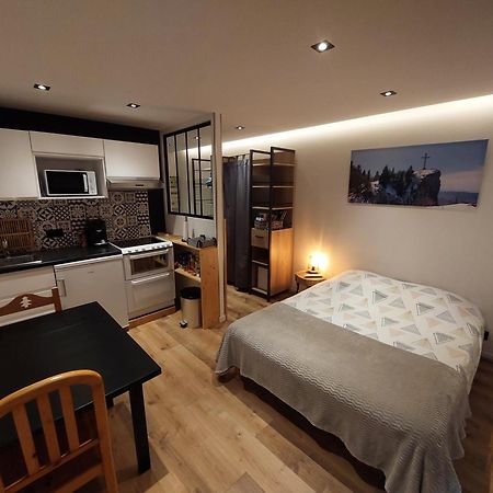 Studio Apartment Chambery Exterior photo