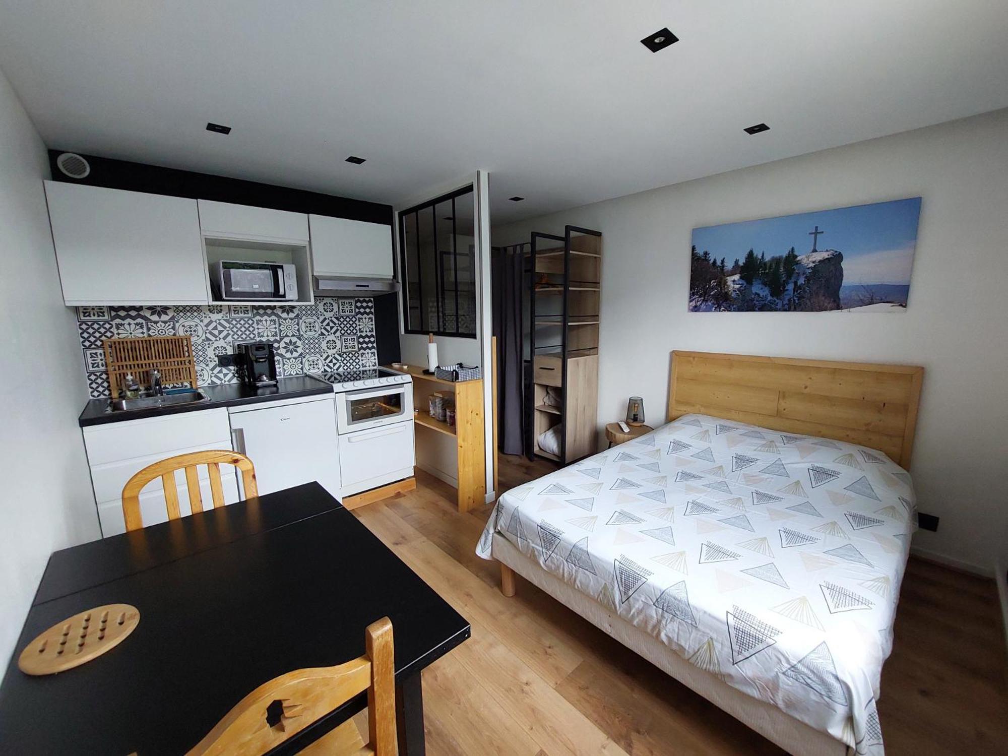 Studio Apartment Chambery Exterior photo